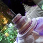 Torta decorada para boda en lila y blanco